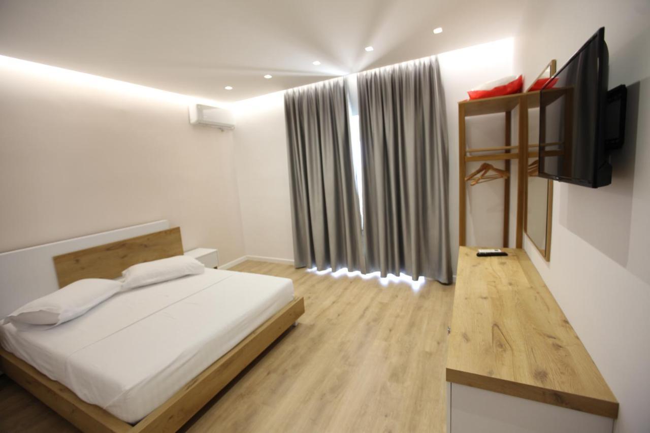 Sea Breeze Villa Sarandë Eksteriør bilde
