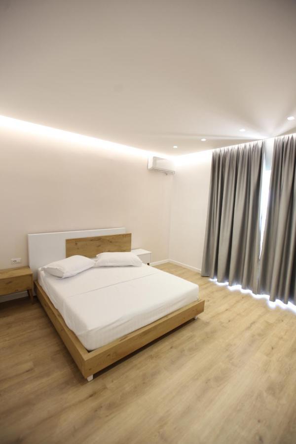 Sea Breeze Villa Sarandë Eksteriør bilde