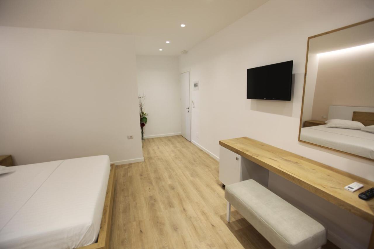 Sea Breeze Villa Sarandë Eksteriør bilde