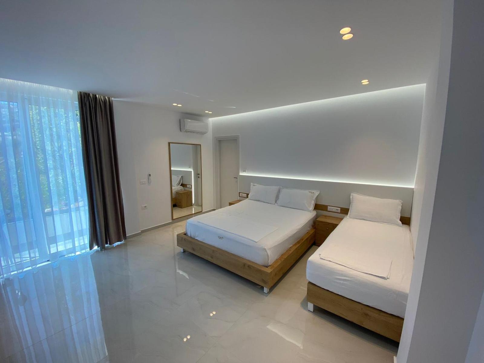 Sea Breeze Villa Sarandë Eksteriør bilde