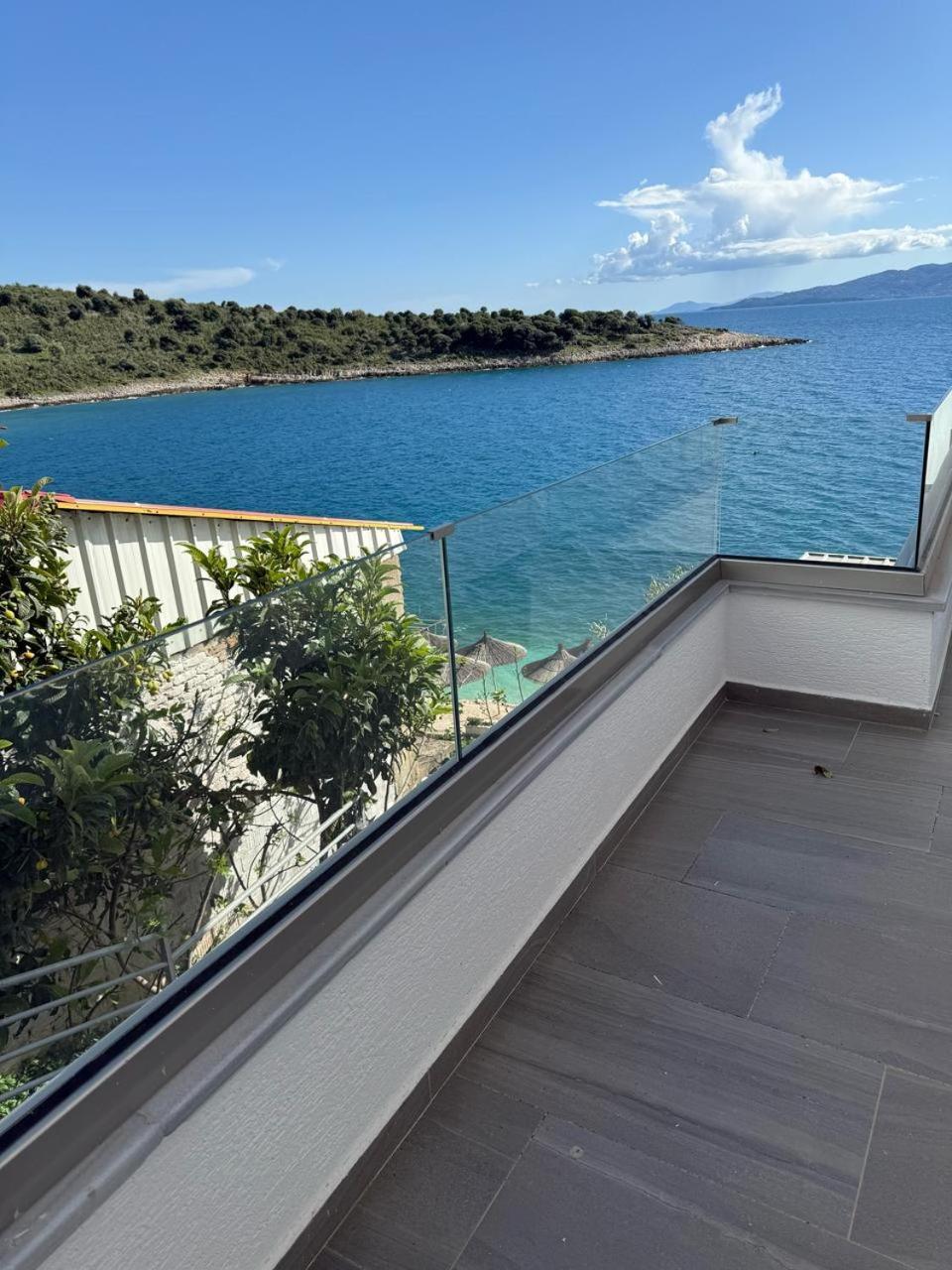 Sea Breeze Villa Sarandë Eksteriør bilde