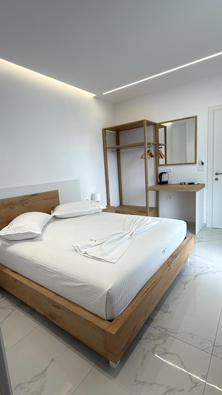 Sea Breeze Villa Sarandë Eksteriør bilde
