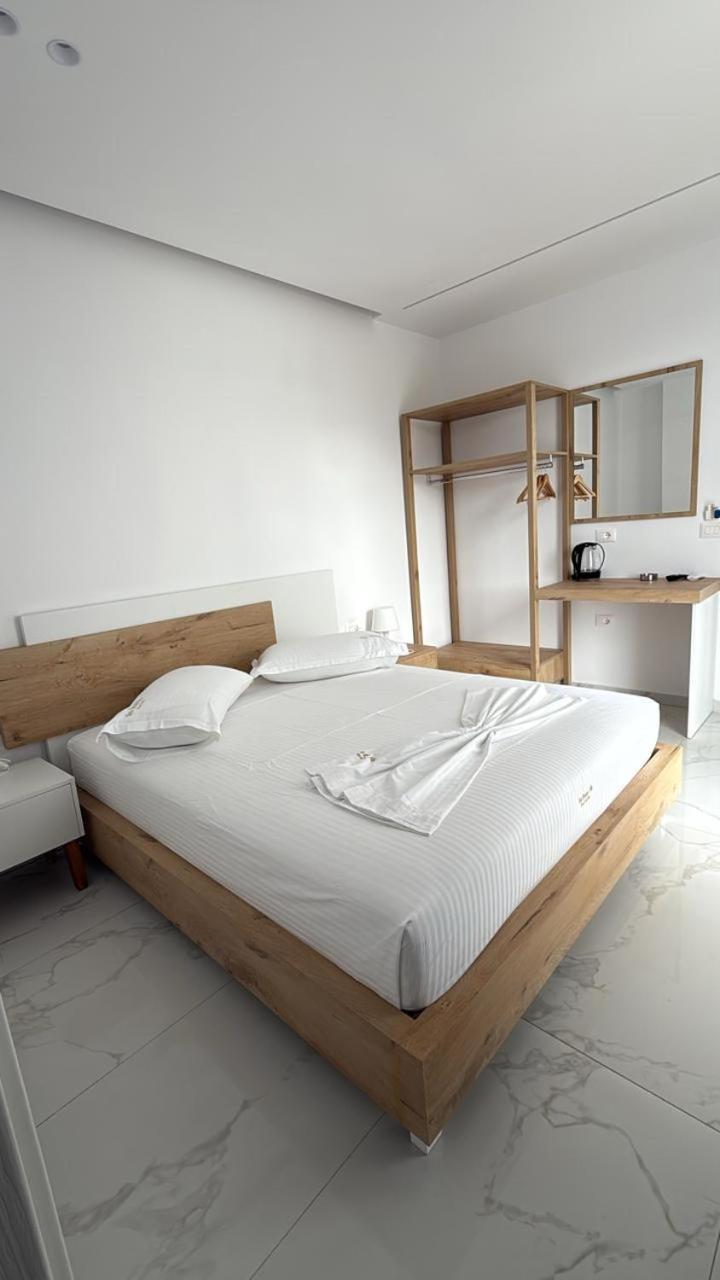 Sea Breeze Villa Sarandë Eksteriør bilde