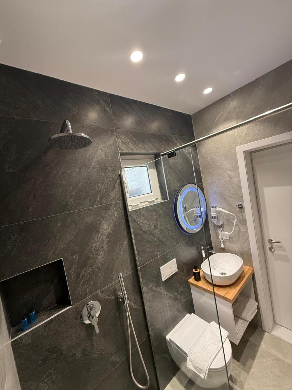 Sea Breeze Villa Sarandë Eksteriør bilde