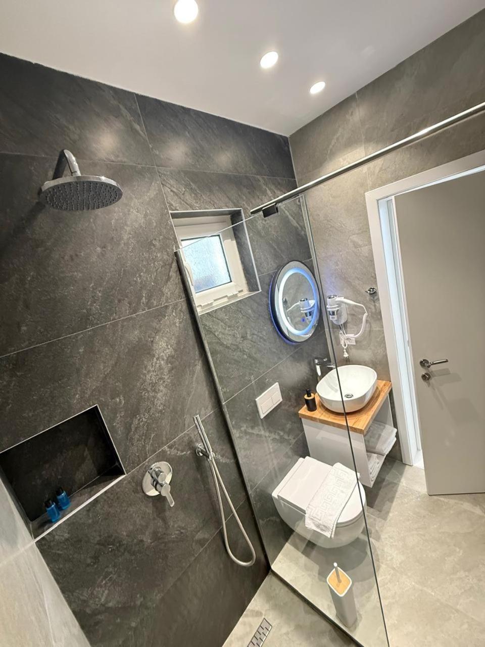 Sea Breeze Villa Sarandë Eksteriør bilde